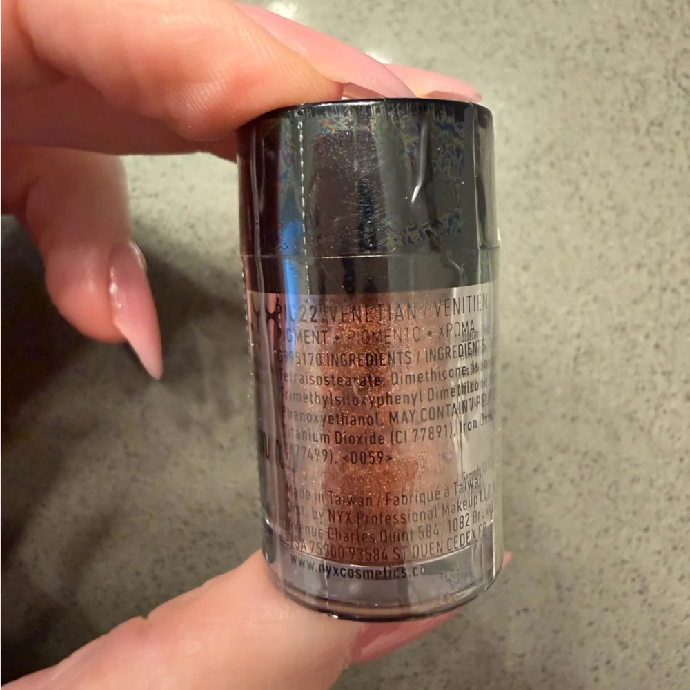 NYX Professional Makeup Loose Metallic Pigment Venetian 22 Copper Shimmer